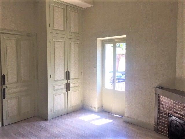 Location Appartement Rue de la Gare, Saint Victor sur Rhins