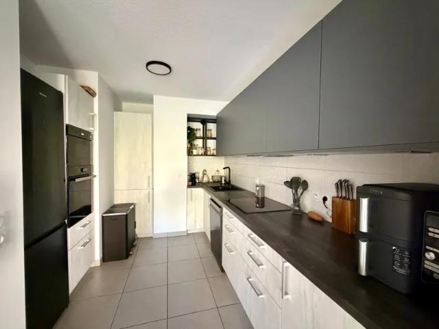 Location Appartement Rue de la Garenne, Pessac