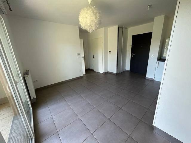 Location Appartement Rue de la Guyonnerie, Bures sur Yvette
