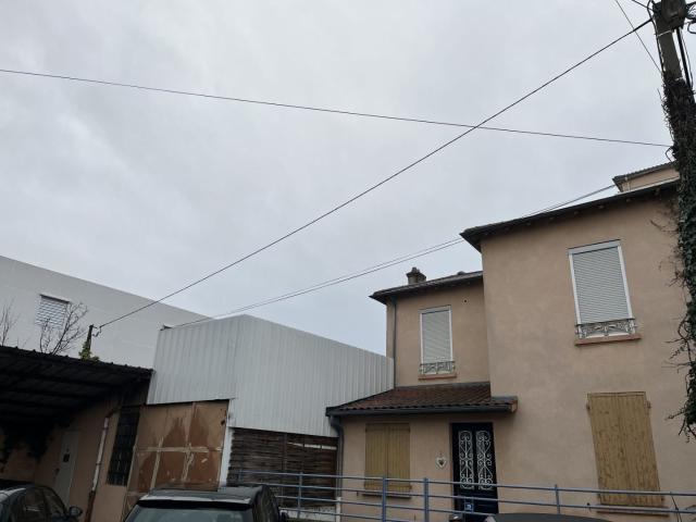 Location House Petite Rue du Roulet, Villeurbanne