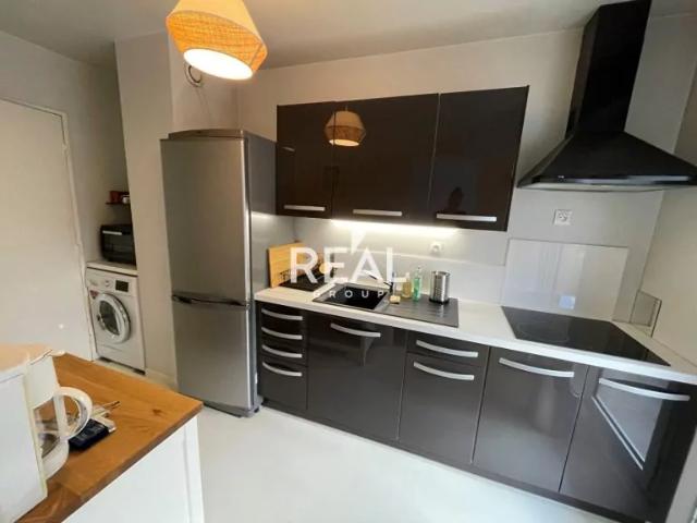 Location Appartement Rue de la Dauphine, Bordeaux