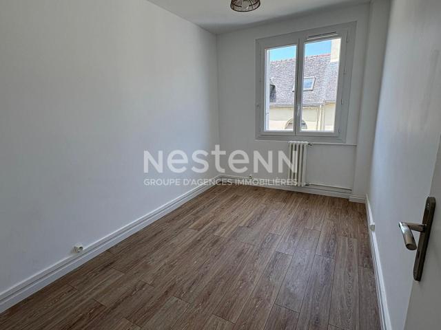Location Appartement Rue de La Fontaine Blanche, Landerneau