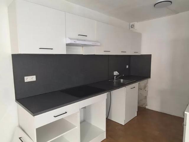 Location Appartement Rue de la Fontaine, Villeveyrac