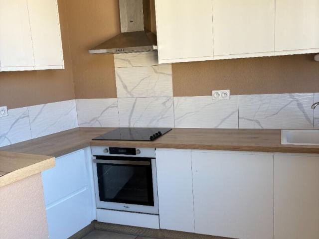 Location Appartement Rue des Platanes, Perreux