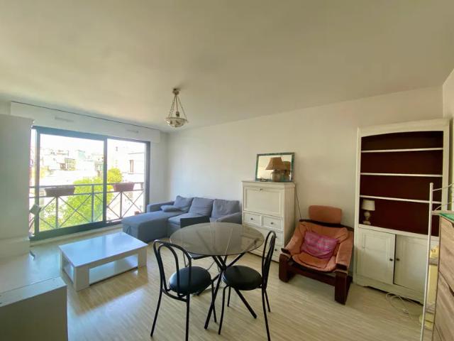 Location Appartement Rue de la Jonquière, Paris