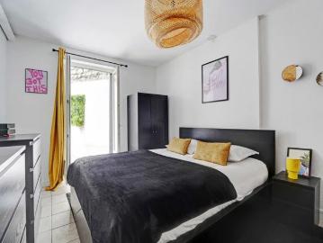 Location Appartement Rue de la Jonquière, Paris