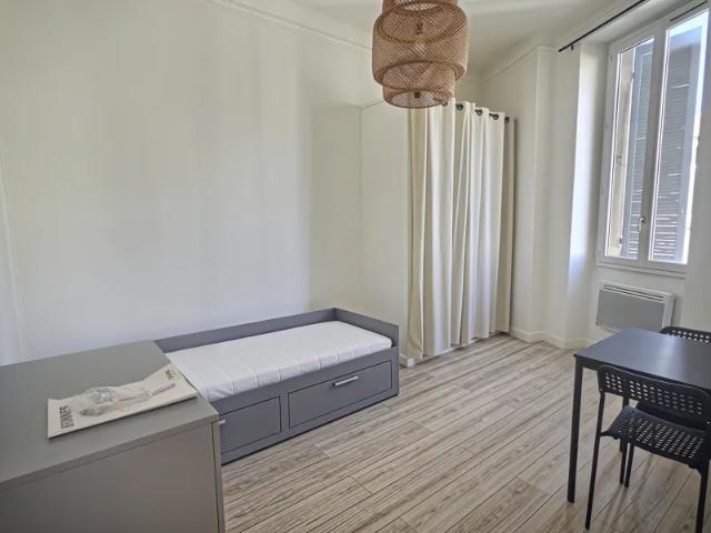 Location Appartement Rue de La Loubière, Marseille