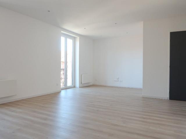 Location Appartement Rue de la Loire, Firminy