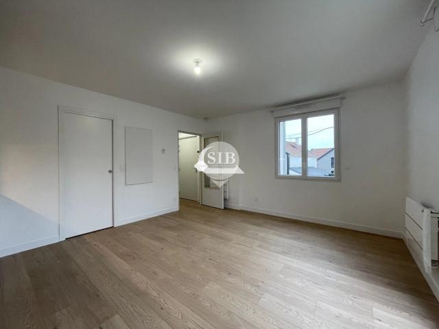 Location Appartement Rue de la Lampe, Linas