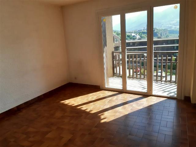 Location Appartement Rue de la Levée, Embrun
