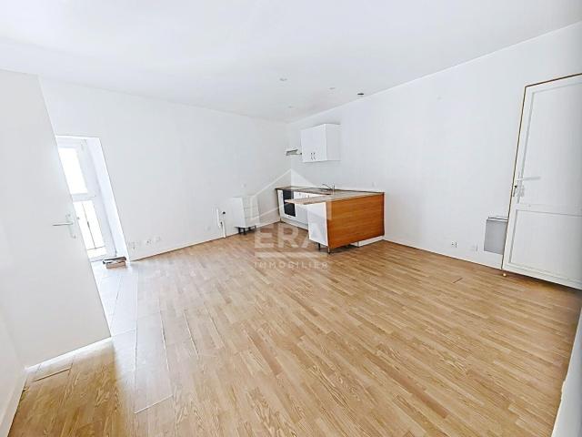 Location Appartement Rue de la Libération, Tousson
