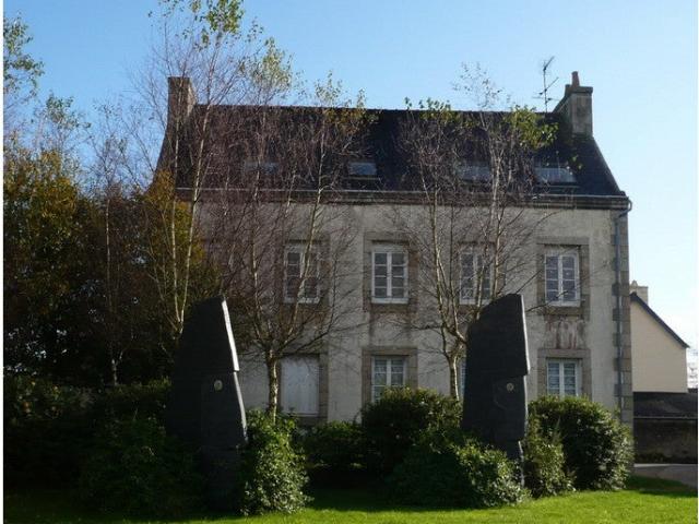 Location Appartement Rue De La Libération, Plounéour Ménez