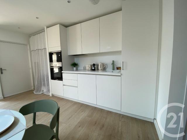 Location Appartement Rue de la Madeleine, Nîmes