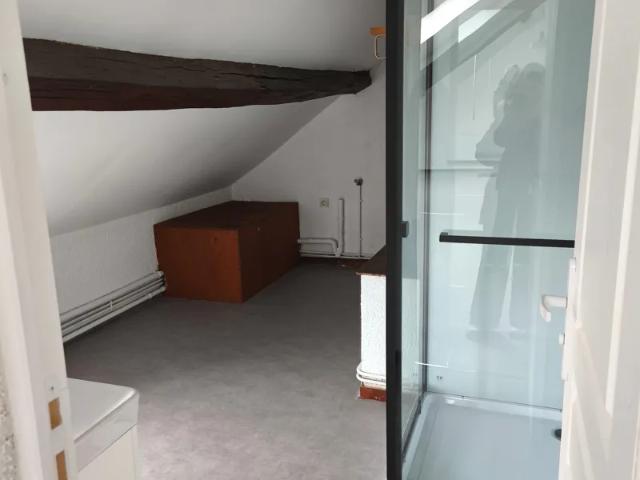 Location Appartement Rue de la Mairie, Bussières