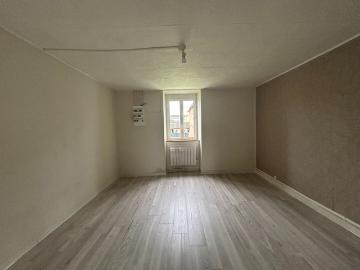 Location Appartement Rue de la Mairie, Val de Comporté