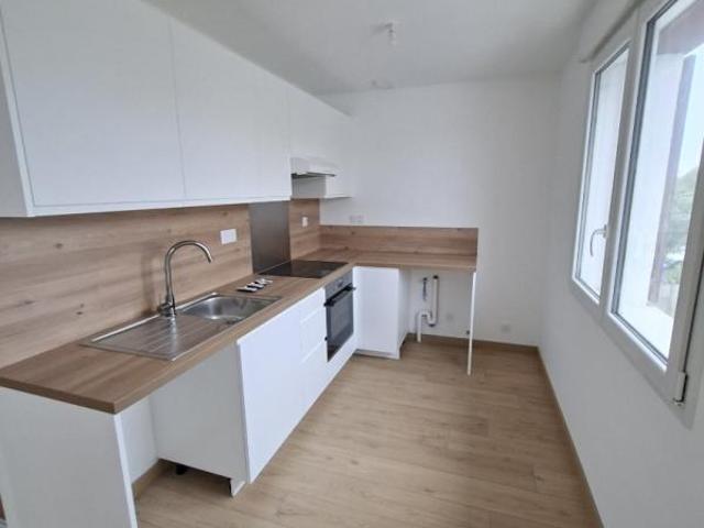 Location Appartement Rue de la Maladrie, Bréal sous Montfort