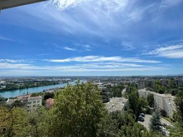 Location Appartement Rue de la Navarre, La Mulatière