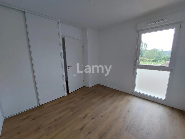 Location Appartement Rue de la Sablière, Lit et Mixe