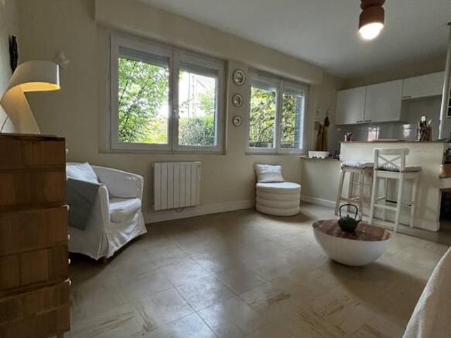 Location Appartement Rue de la Pointe, Montreuil