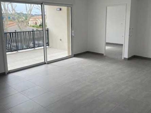 Location Appartement Rue de la Pompe à Vent, Vergèze