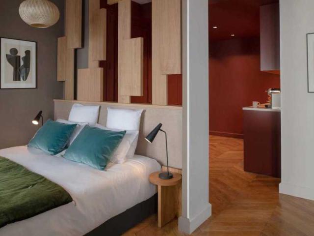 Location Appartement Rue de la Pompe, Paris