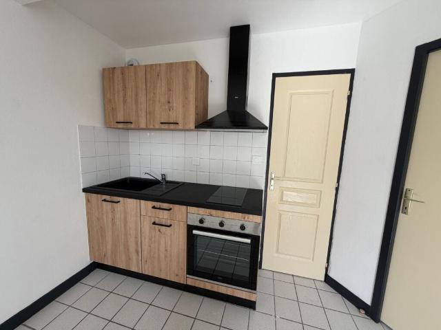 Location Appartement Rue de la Pompe, Vergt
