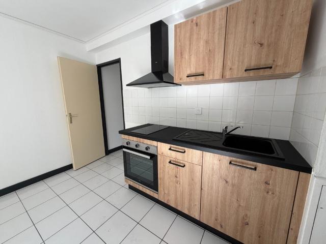 Location Appartement Rue de la Pompe, Vergt