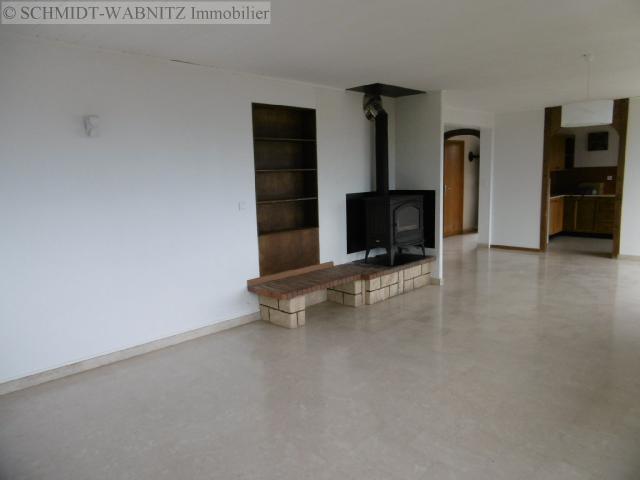 Location Appartement Rue de la Poste, Cranves Sales