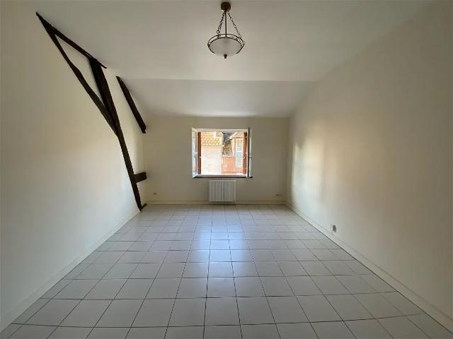 Location Appartement Rue de la Planche Barrault, Sens