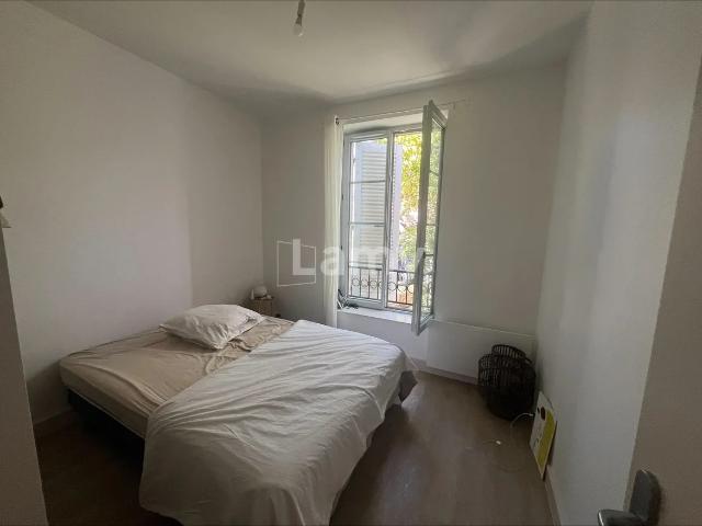 Location Appartement Rue de la Préfecture, Lons le Saunier