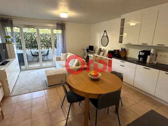 Location Appartement Rue du Chablais Prolongée, Ville la Grand