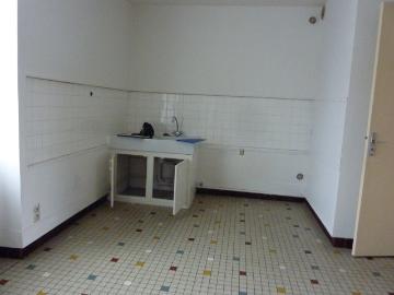 Location Appartement Rue de la République, Antigny