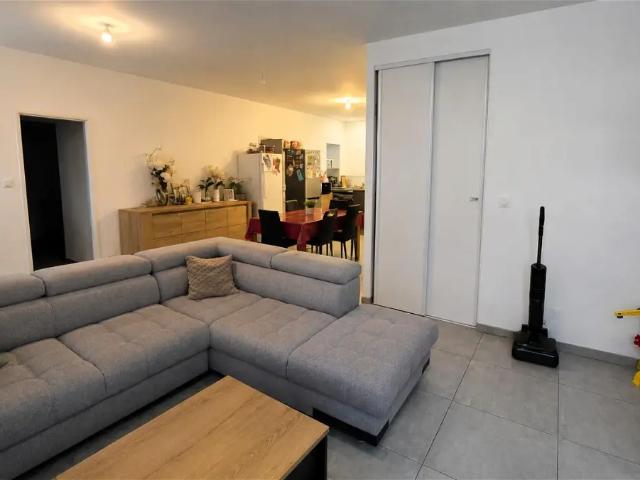 Location Appartement Rue de la République, Beaurepaire