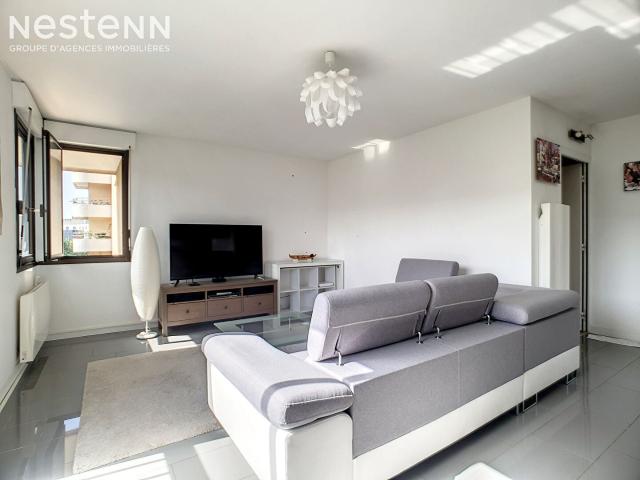 Location Appartement Rue de la République, Genas