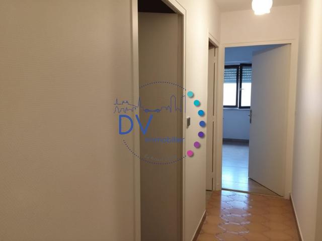 Location Appartement Rue de la République, Genas