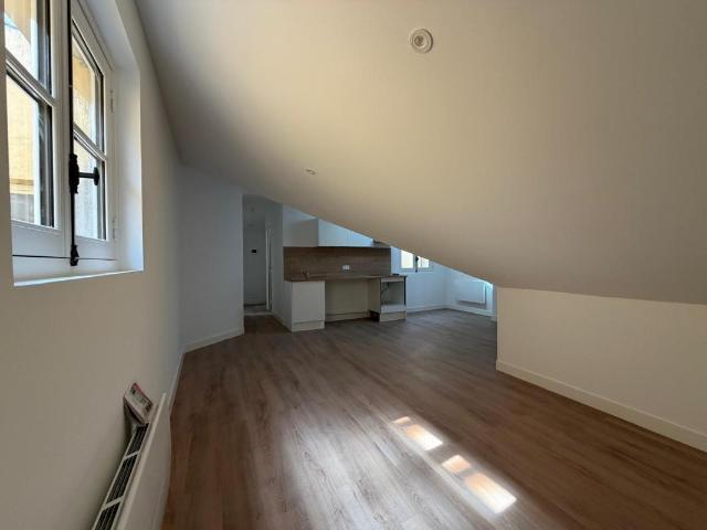 Location Appartement Rue de la République, Marseille