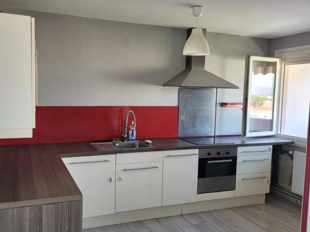 Location Appartement Rue de la République, Meyzieu