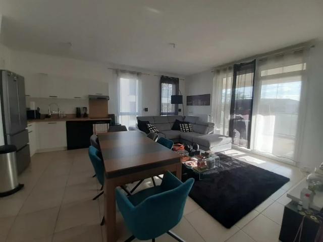 Location Appartement Rue de la République, Rillieux la Pape