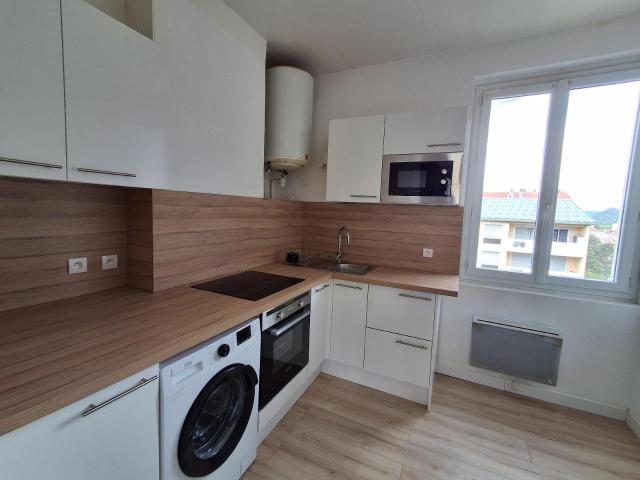 Location Appartement Rue de la Richelandière, Saint Étienne