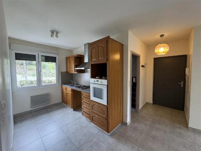 Location Appartement Rue de la Terre Sainte, Arvillard