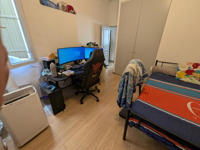 Location Appartement Rue de la Trésorerie, Nîmes