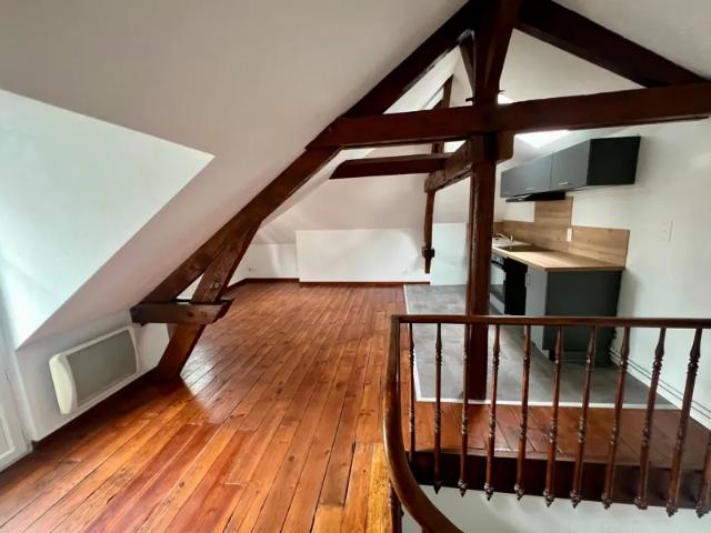 Location Appartement Avenue du Régiment de Bigorre, Tarbes