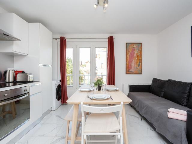 Location Appartement Avenue Charles Floquet, Le Blanc Mesnil