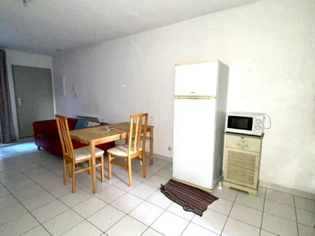 Location Appartement Rue de l'Agau, Nîmes