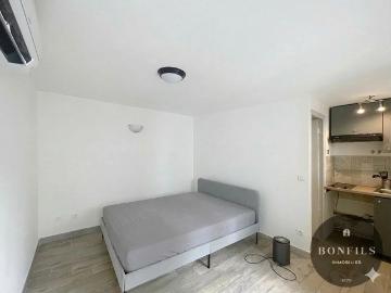Location Appartement Rue de l'Aigarden, Avignon