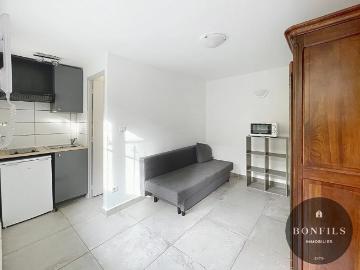 Location Appartement Rue de l'Aigarden, Avignon