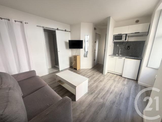 Location Appartement Rue de l'Étoile, Nîmes