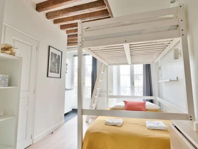 Location Appartement Rue de l'Échiquier, Paris