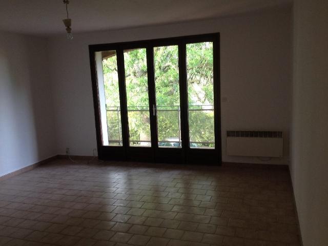 Location Appartement Rue Jean Bornicat, Genas