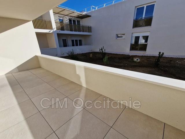 Location Appartement Rue de l'Égalité, Vias
